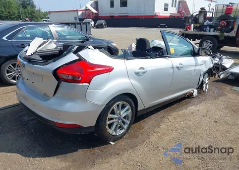 2015 Ford Focus Se z USA, uszkodzony, nr VIN 1FADP3K21FL294857